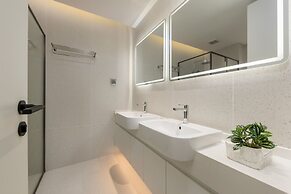 Kora Beachfront Suite by TropicLook