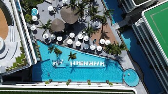 Kora Beachfront Suite by TropicLook