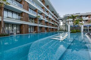 Kora Beachfront Suite by TropicLook