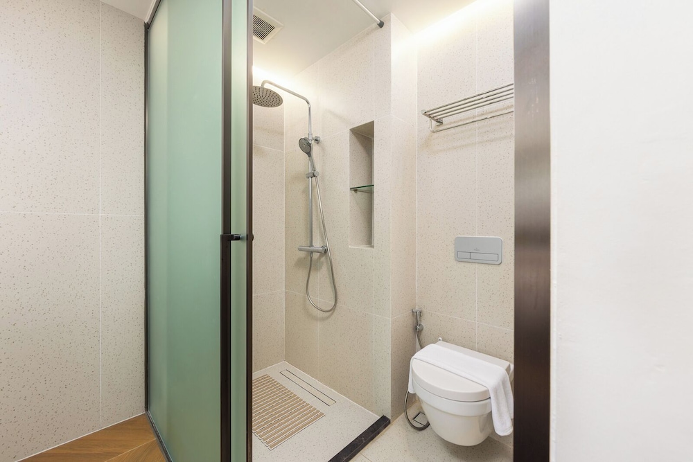 Kora Beachfront Suite by TropicLook