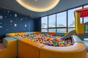 Kora Beachfront Suite by TropicLook