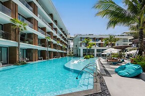 Kora Beachfront Suite by TropicLook