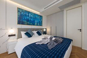 Kora Beachfront Suite by TropicLook