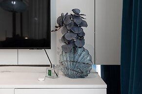 Kora Beachfront Suite by TropicLook