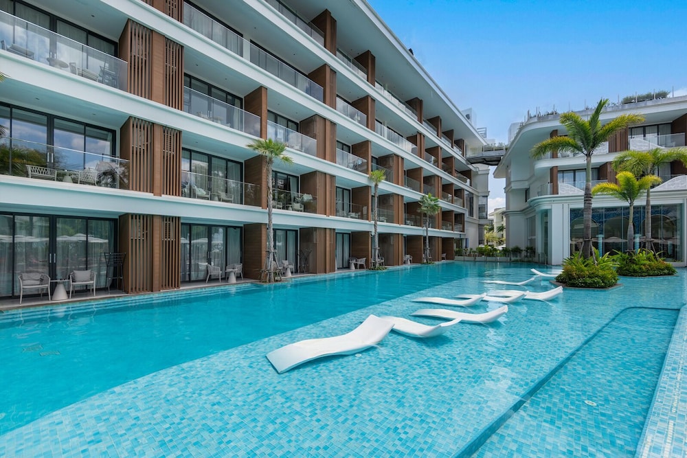 Kora Beachfront Suite by TropicLook