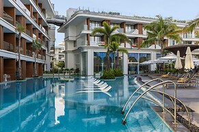 Kora Beachfront Suite by TropicLook