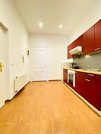 Comfortable 1BR Apartment Westbahnhof