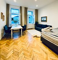 Comfortable 1BR Apartment Westbahnhof