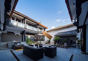 Lijing Yunman Sky Cloud lnn