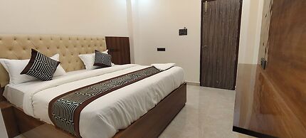 HOTEL KHYAATHI GRAND