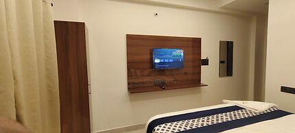 HOTEL KHYAATHI GRAND