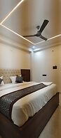 HOTEL KHYAATHI GRAND