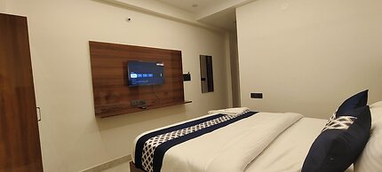 HOTEL KHYAATHI GRAND