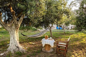 Petalidi Sunny Home One - Charming Garden Nest