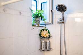 Petalidi Sunny Home One - Charming Garden Nest