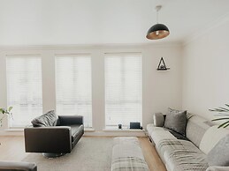 5 Mariners Wharf