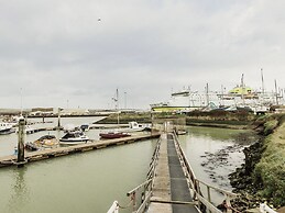 5 Mariners Wharf
