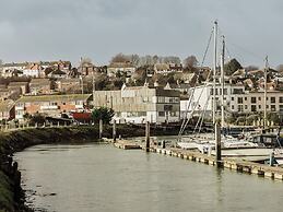 5 Mariners Wharf