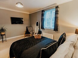 5 Mariners Wharf
