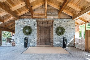 Luxury Stay - Comfortable Chalet With Jacuzzi