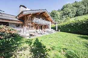 Luxury Stay - Comfortable Chalet With Jacuzzi