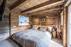 Luxury Stay - Comfortable Chalet With Jacuzzi