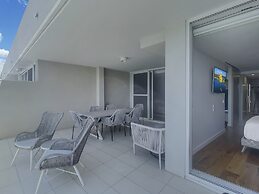 Spacious Modern Apartment in Batemans Bay