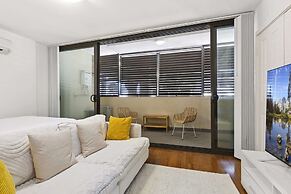 Ground Floor One-bed With Courtyard Access