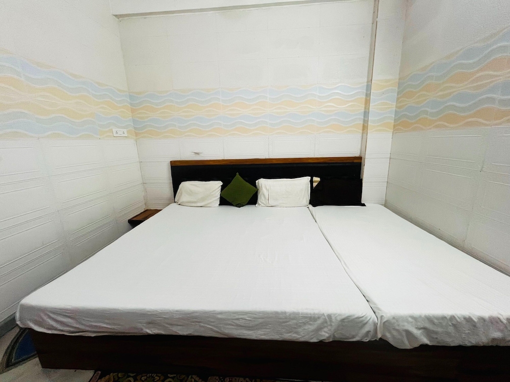 Hotel O Bhuteshwar Mahadev Temple