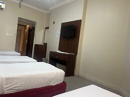 Manarat Al Aziziyah Hotel