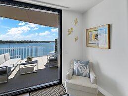 Modern 2-bedroom Apartment With Pool Access