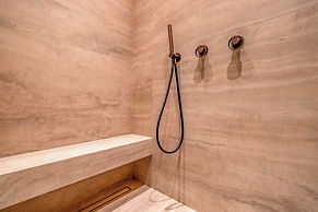 Luxury A/C Apt - 6p/3bdr - Arc de Triomphe