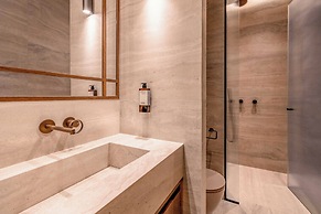 Luxury A/C Apt - 6p/3bdr - Arc de Triomphe