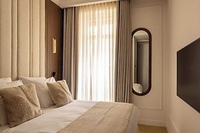 Luxury A/C Apt - 6p/3bdr - Arc de Triomphe