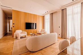 Luxury A/C Apt - 6p/3bdr - Arc de Triomphe