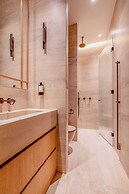 Luxury A/C Apt - 6p/3bdr - Arc de Triomphe