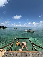 Scuba Buddy Mabul