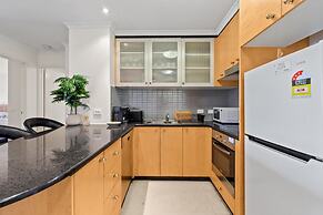 Central Apartment With Underground Parking