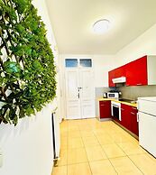 Comfortable 1BR Lounge Westbahnhof