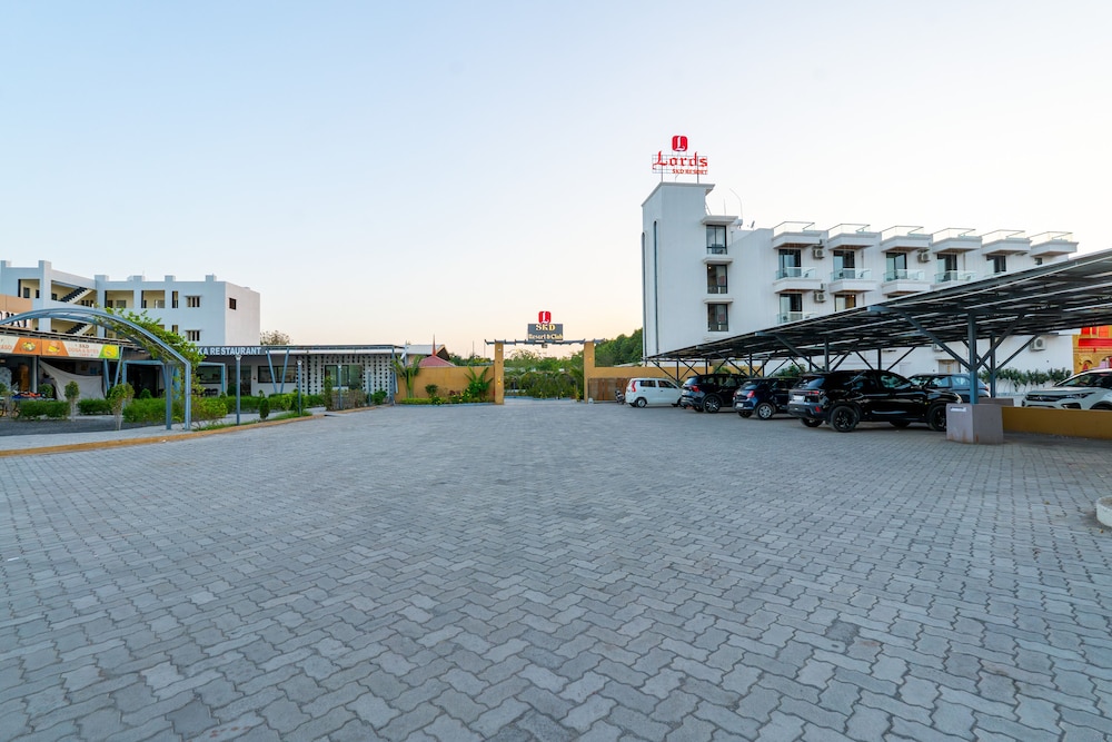 Lords SKD Resort Salangpur