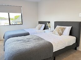 3BR Villa Near CBD & One Tree Hill