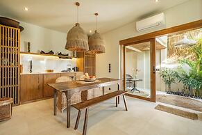 Rice Field Villa with Rooftop Jacuzzi