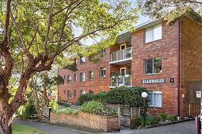 Beautifully Peaceful 2-bed Apartment