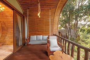 The Peak Sanctuary - Dien Tien Mountain