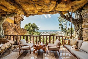 The Peak Sanctuary - Dien Tien Mountain