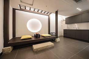 Yul Hotel