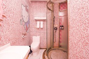 CloudEase International Aparthotel