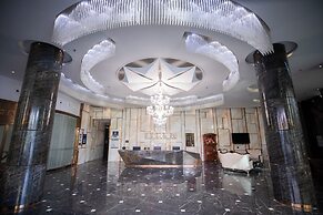 CloudEase International Aparthotel