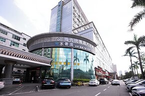 CloudEase International Aparthotel