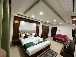 HOTEL GK PALACE